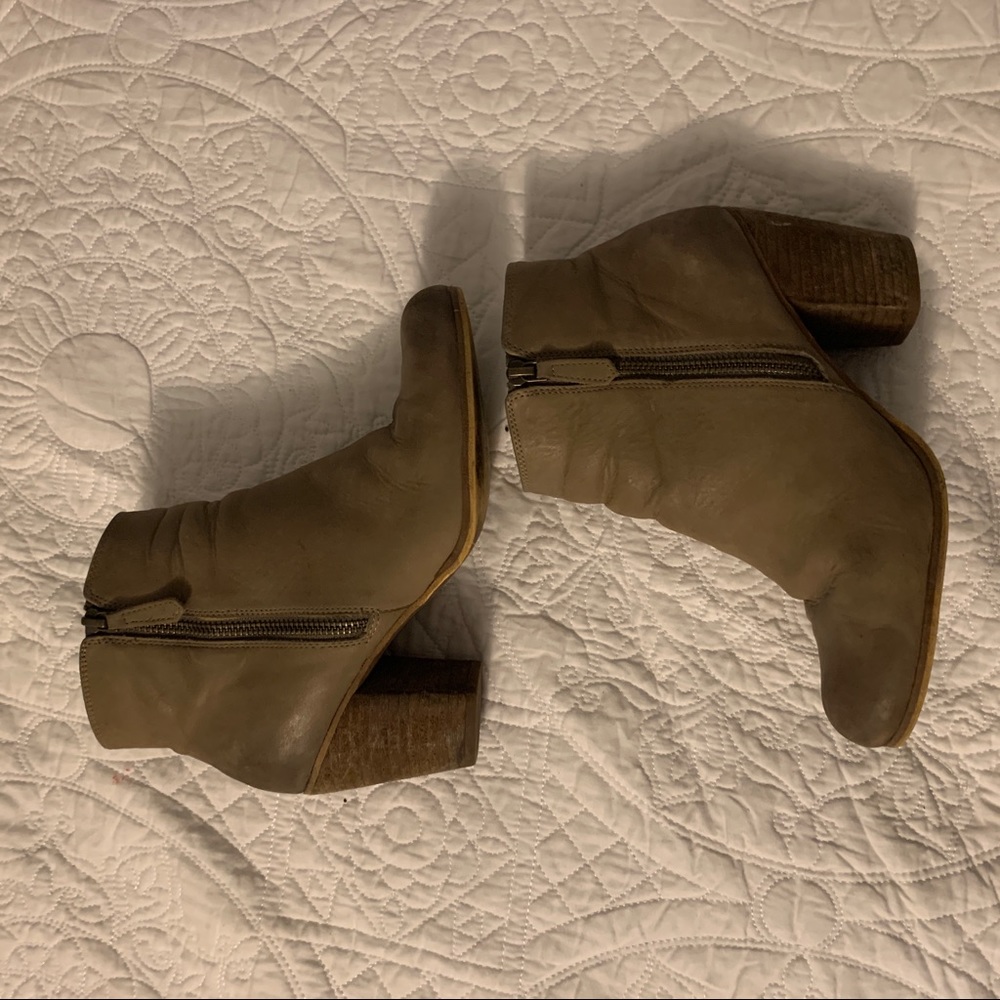 BP leather taupe booties 9